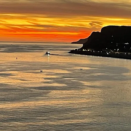 O Som Ondas - Vista Soberba De Mar Appartamento Sesimbra